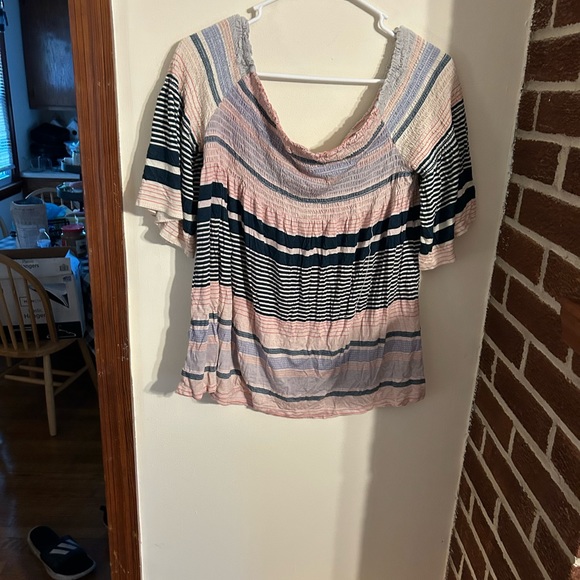 Smocked pastel stripes Spring blouse - Picture 4 of 4